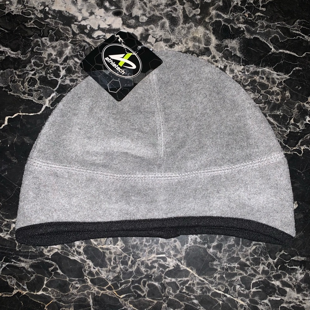 🛑SOLD ‼️
Athletech Fleece Beanie Skullcap Men’s OSFM Gray